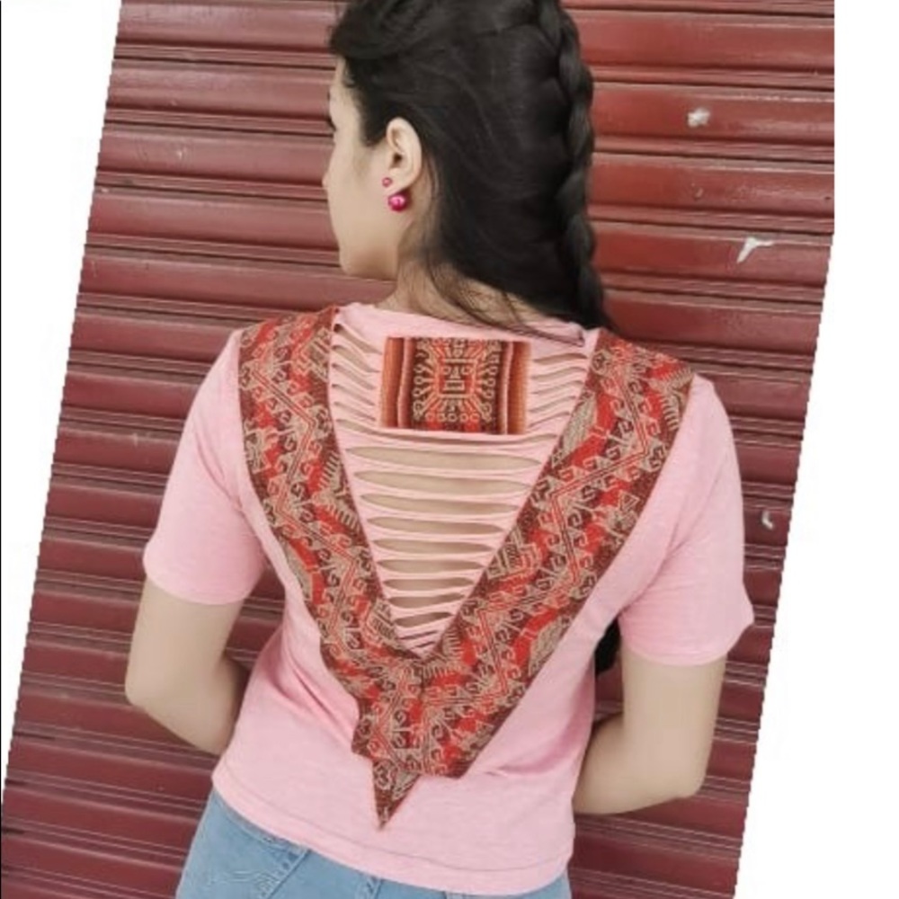 Cropped tee